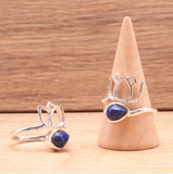 Anillo Loto Lápiz-Lazuli y Plata 925 – Sabiduría y Verdad