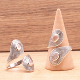 Anillo Aura de Ternura – Cuarzo Rosa & Plata 925