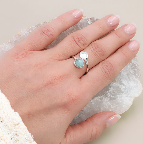 Anillo Vela de Claridad Aguamarina y Plata 925 – Calma y Expresión