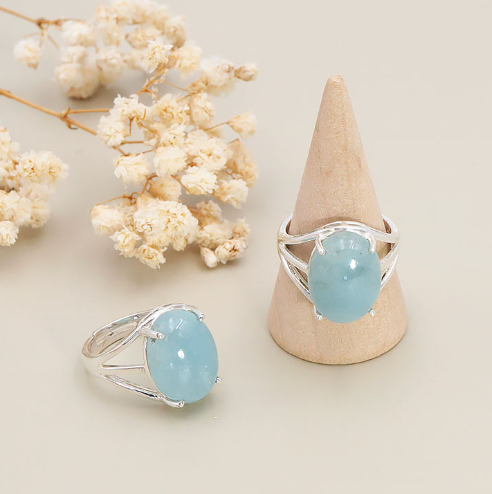 Anillo Vela de Claridad Aguamarina y Plata 925 – Calma y Expresión