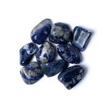 Piedras naturales de sodalita pulida - El santuario gótico