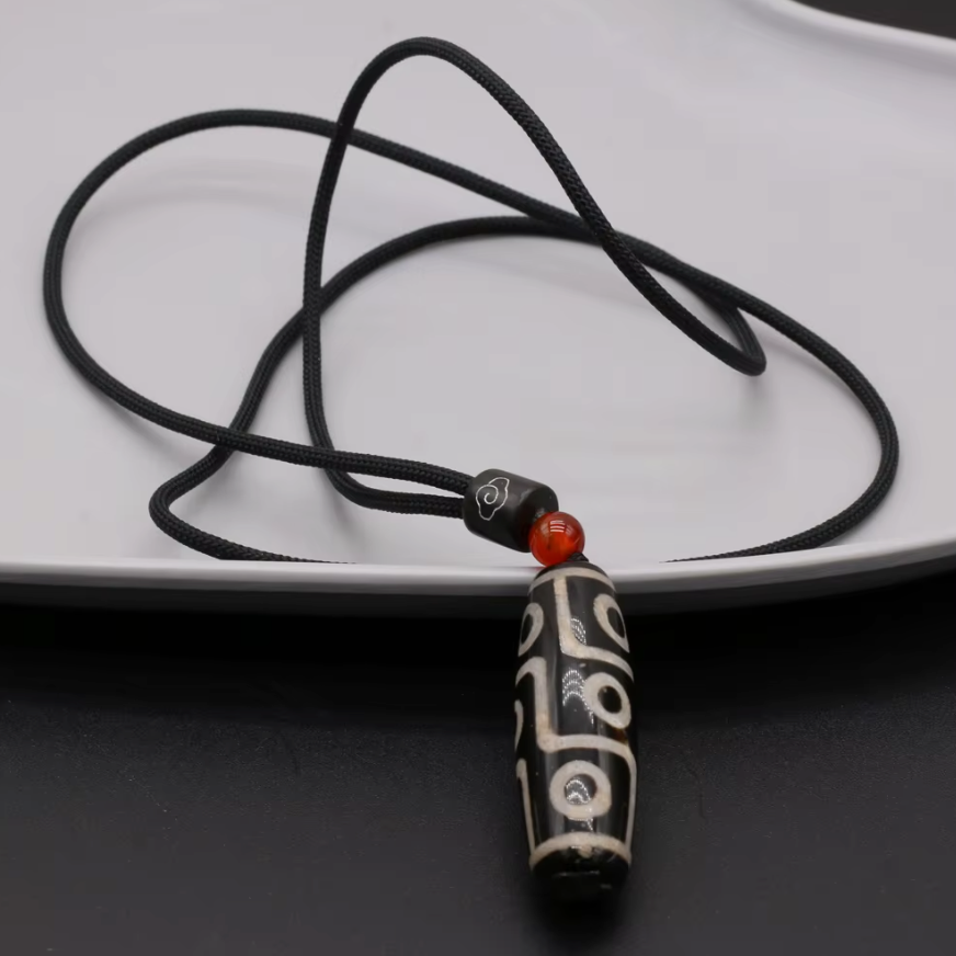 Colgante de Agate Dzi con 9 Ojos