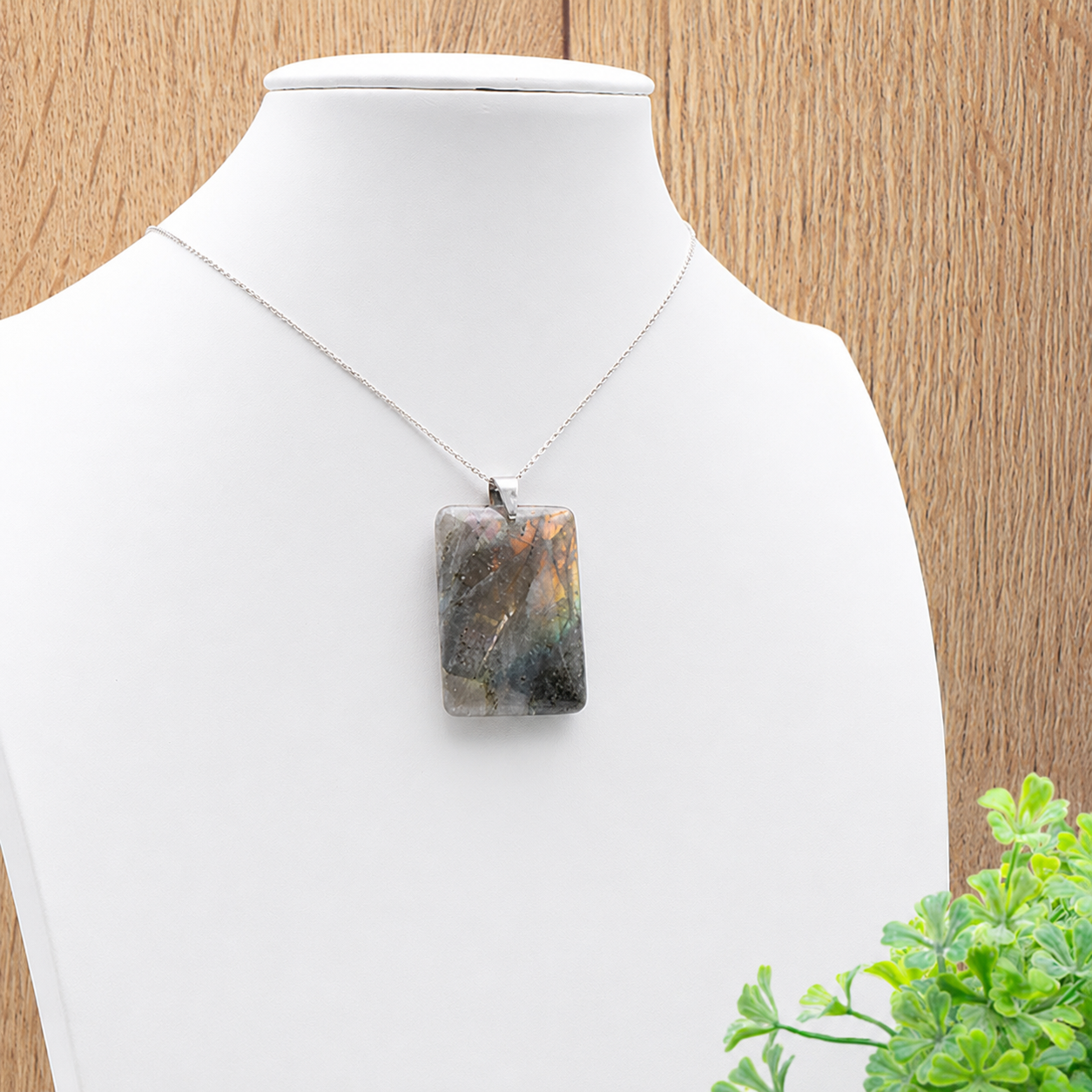 Pendentif Iris – Labradorite Violette - univers tibet