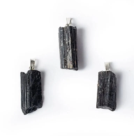 Pendentif en Tourmaline Noire Brute - univers tibet