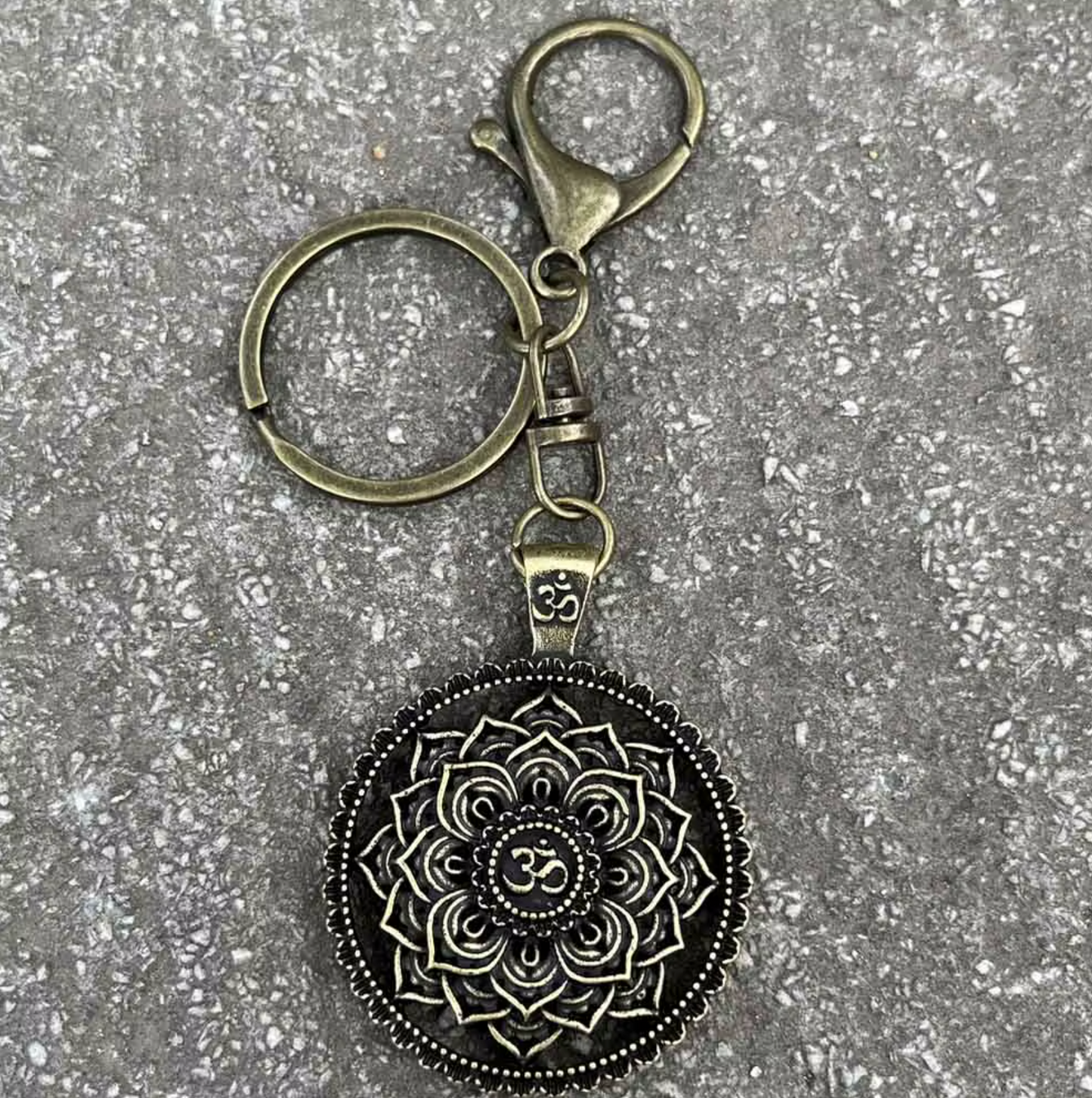 Llave con diseño Om Mandala - Mundo Tibet